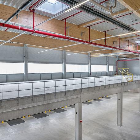 Industrieimmobilie in Emmerich von innen und die zweite Etage